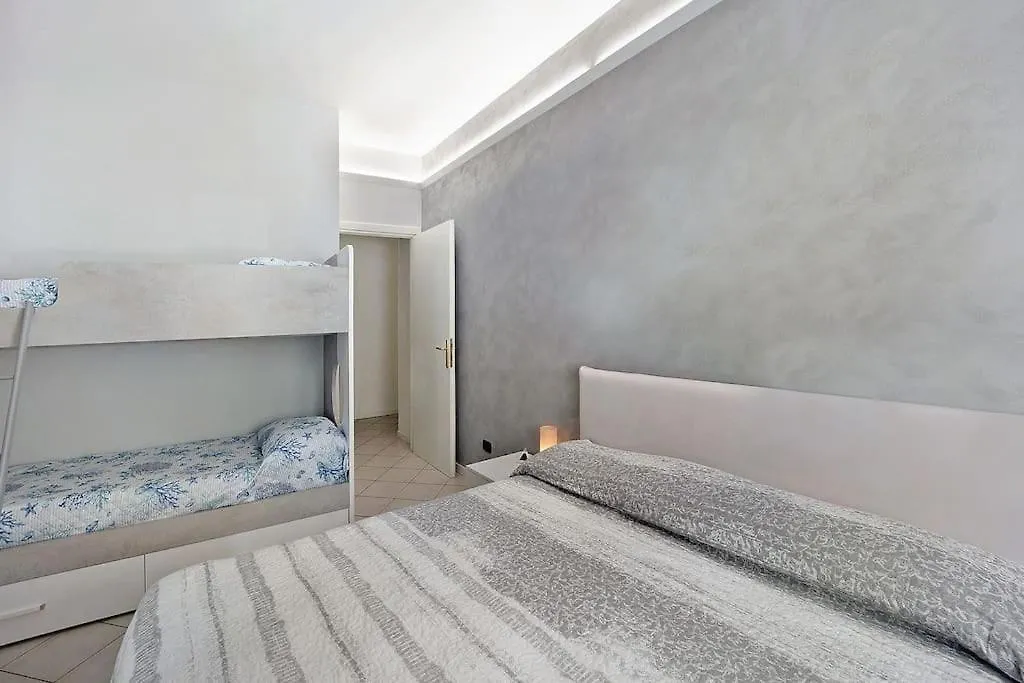 Serendipity Alassio 0*,